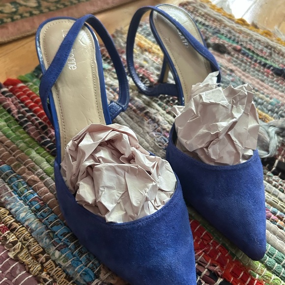 Vintage Y2K Liz Claiborne Royal Blue Suede Kitten Heels 8M - Picture 10 of 16